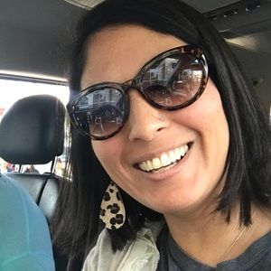 Meet your Posher, Nicole